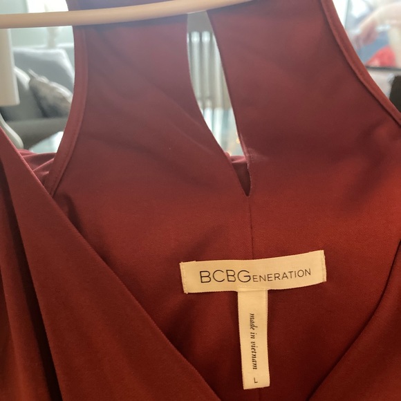 BCBG dress with a great fit for a date or early evening event! - Picture 2 of 2